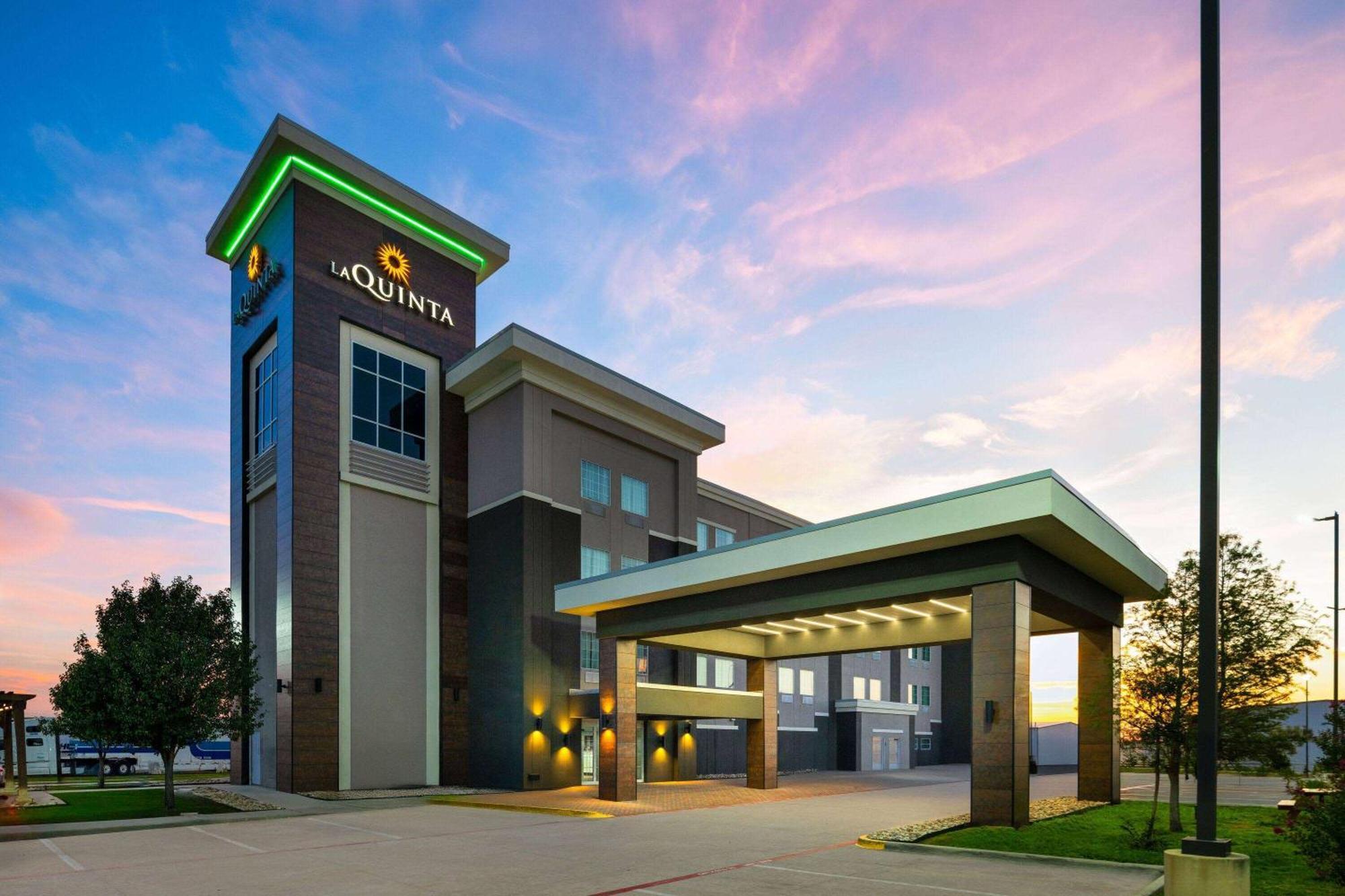 La Quinta By Wyndham Denton - University Drive Ngoại thất bức ảnh